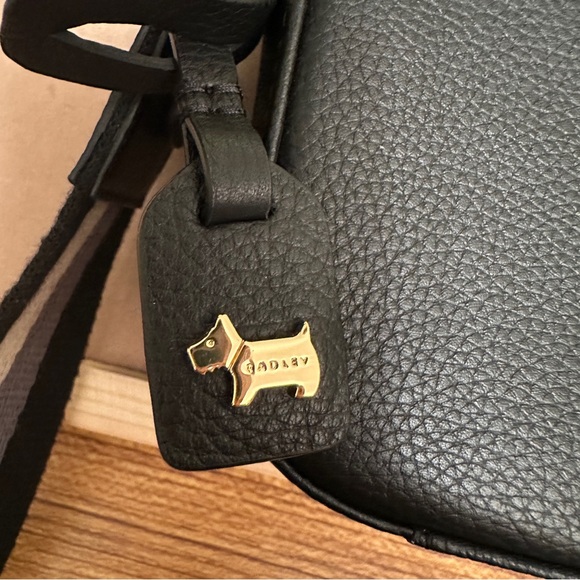 RADLEY LONDON Spitalfields Row Mini Zip Around Crossbody Purse, Black - Picture 5 of 13